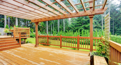 Getting A Custom Deck: 5 Great Benefits For Homeowners a custom deck